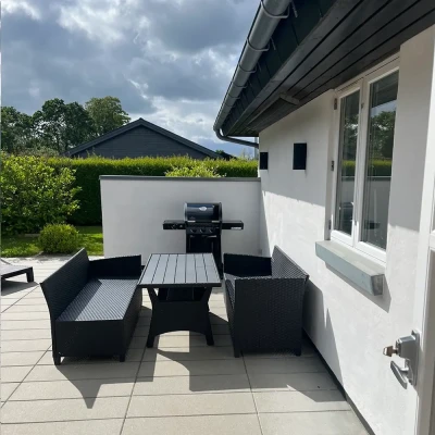 Heation Heatbar 2400 electric patio heater with infrared heat Heation Heatbar 2400 electric patio heater with infrared heat